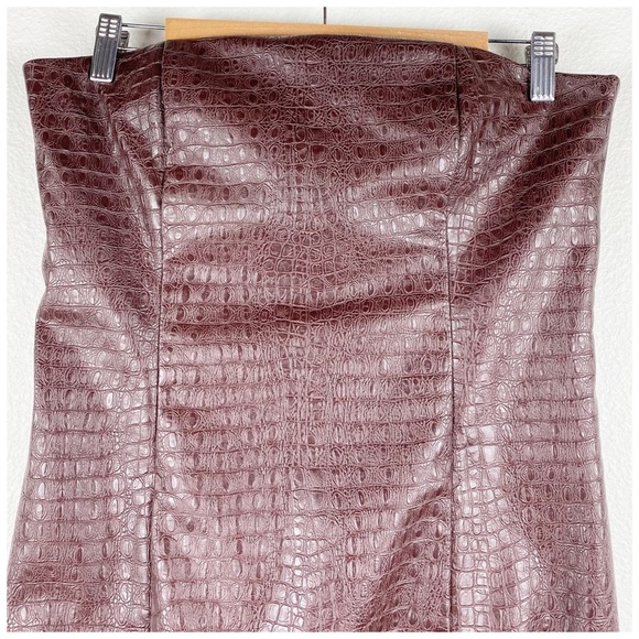 7 For All Mankind Strapless Textured Dress in Deep Burgundy - Picture 4 of 9